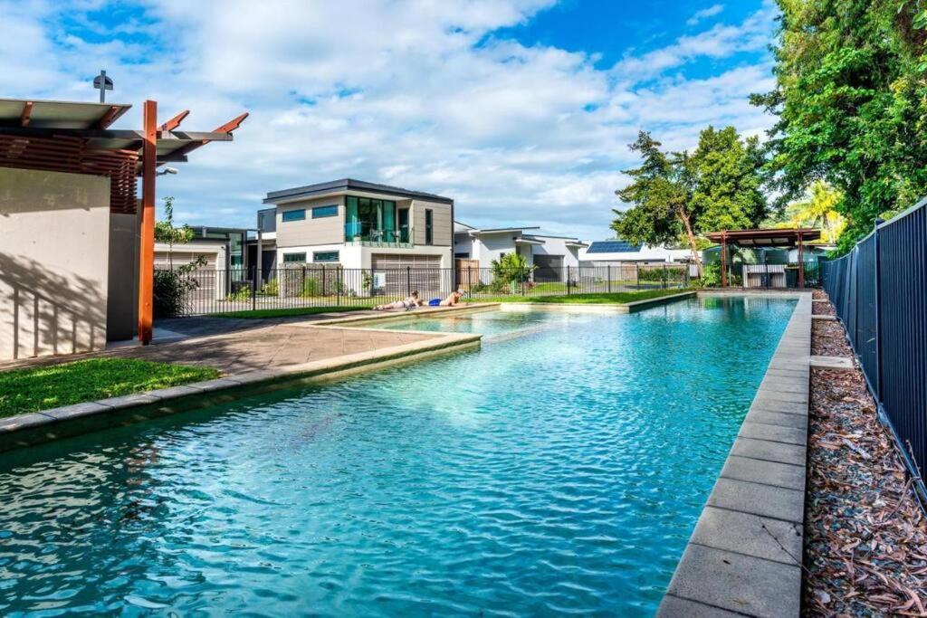 Blue Lagoon Villa B Cairns Exterior photo